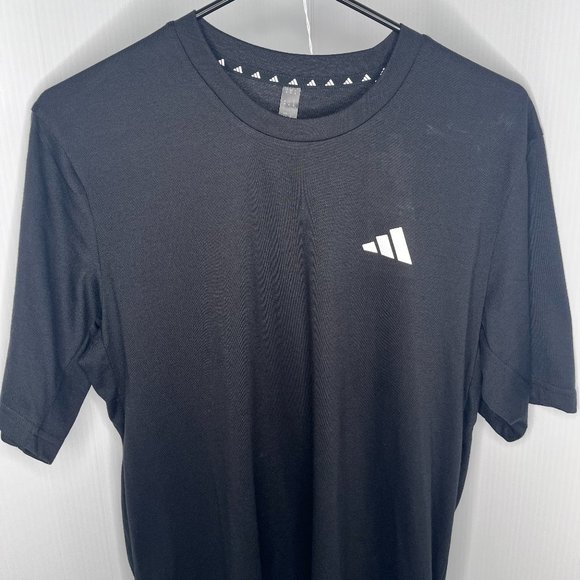 TRAIN ESSENTIALS FEELREADY TRAINING TEE - Picture 2 of 4